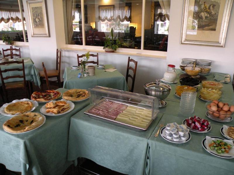 Piccadilly 3* Lido di Camaiore
